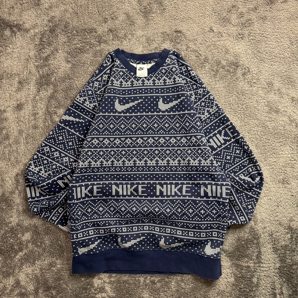 Nike Mens Fair Isle Holiday Swoosh Crewneck Sweatshirt Navy Blue Small